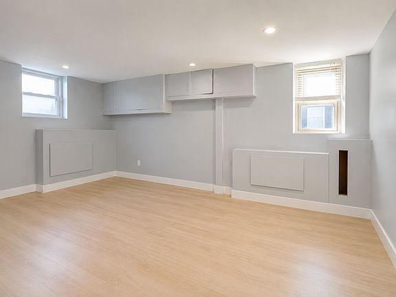 5th image of 2883 E 196th St #G