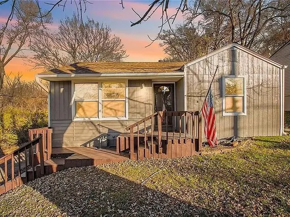 1743 S 49th St, Kansas City, KS 66106