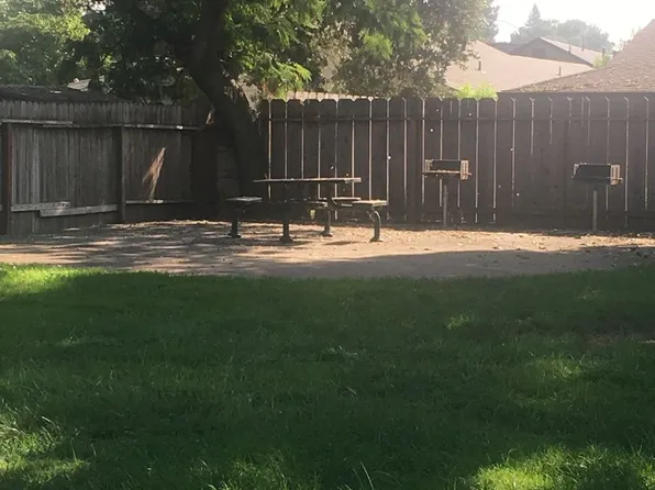 141 W Lassen Ave APT 6, Chico, CA 95973