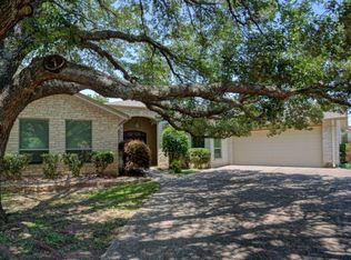 527 Oakland Hills Ln, Kerrville, TX 78028