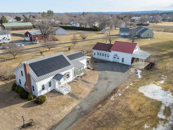 136 Middle St, Hadley, MA 01035