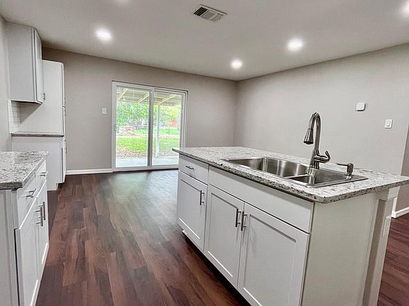 3rd image of 7207 Rock Knoll Dr