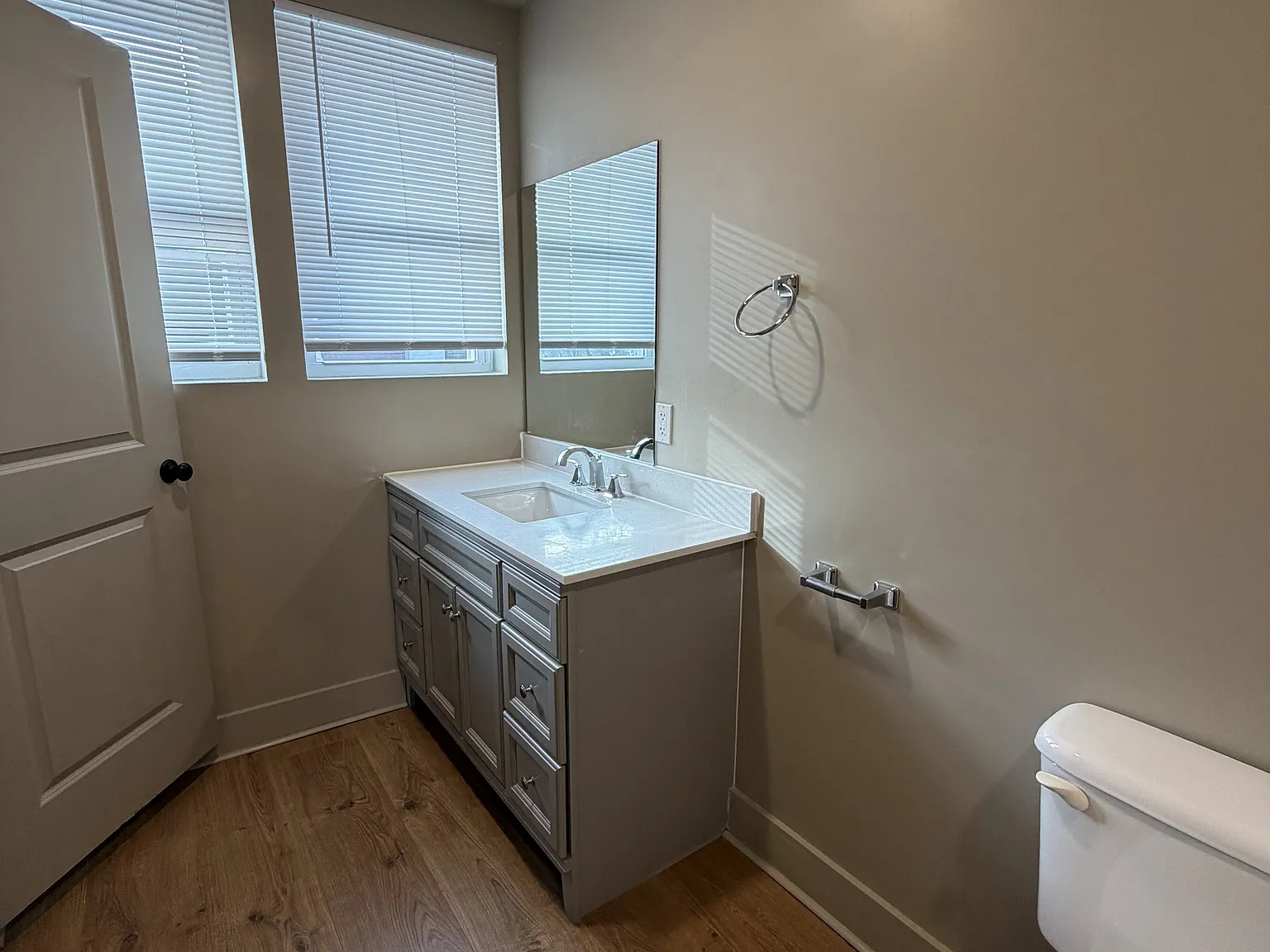 Studio, 345 sqft, $800 — Photo 3