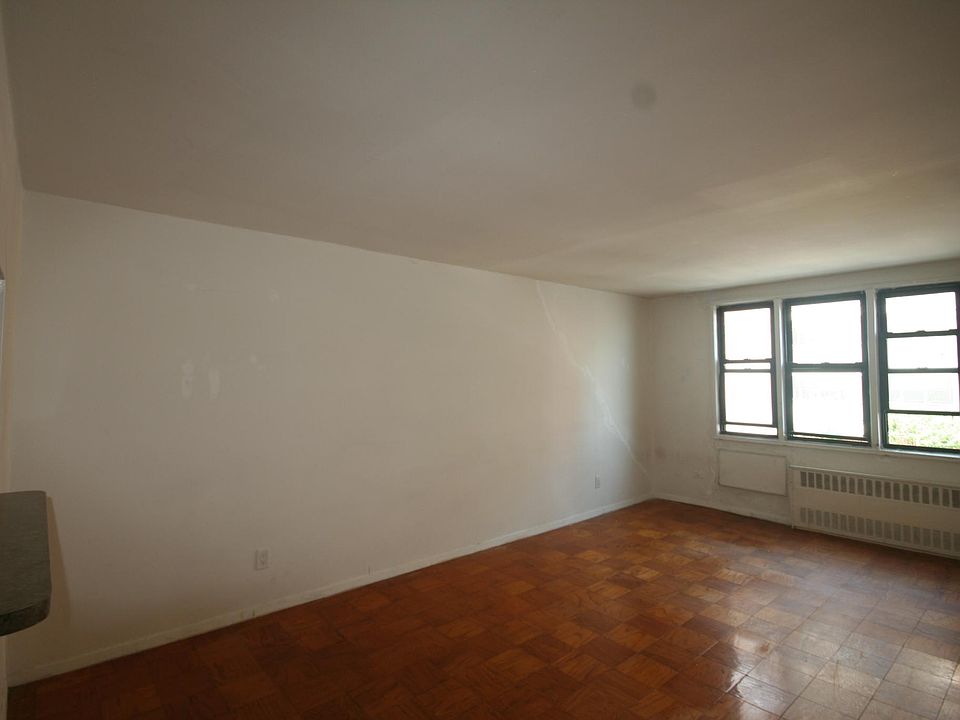 1st image of 47 Franklin Blvd #2R