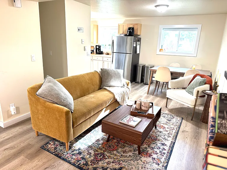 102 Alpine Dr #B — Photo 15