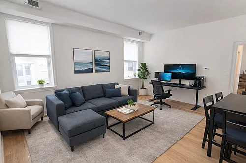 115 W Monument St #3R Photo 1
