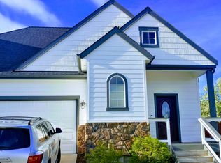 21313 Megan Ct, Bend, OR 97701