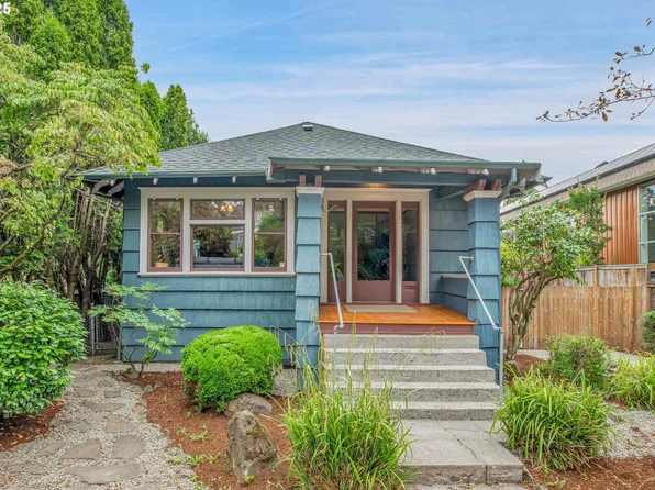 3717 SE Sherman St, Portland, OR 97214