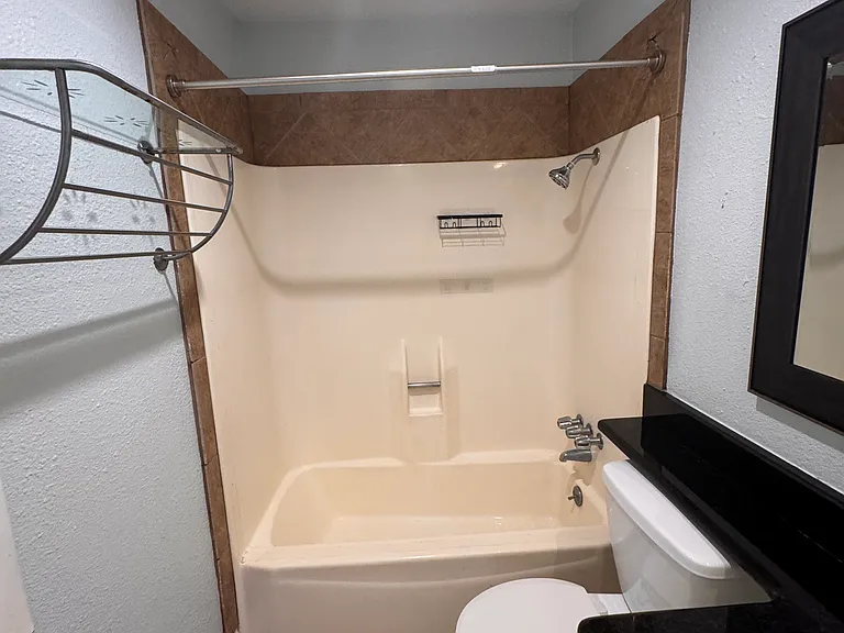 402 Fort Drum Dr — Photo 10