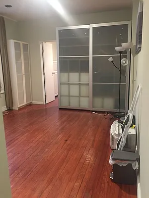 Rented by Samuel Realty Group LLC | media 10