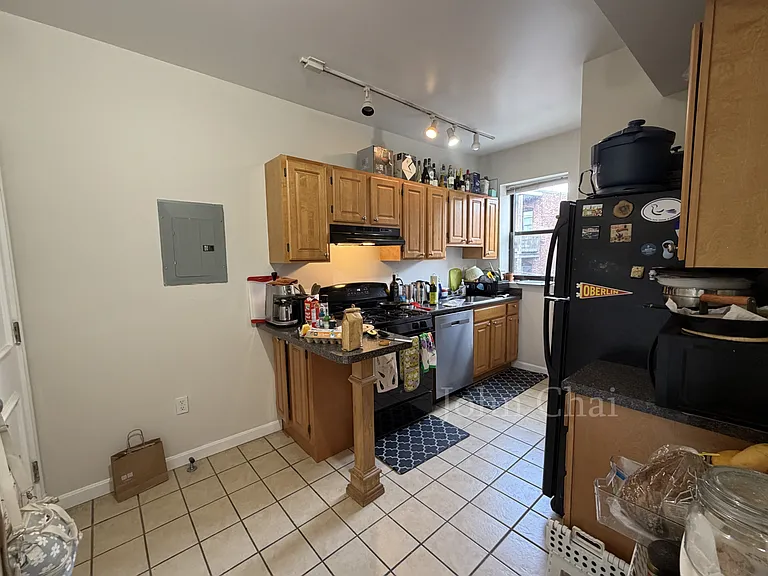 1932 Beacon St #4 — Photo 28