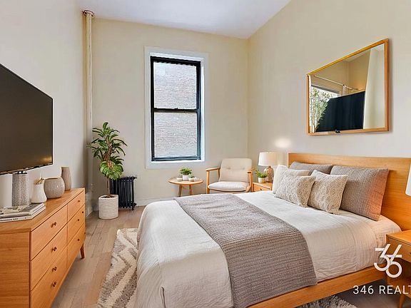 5th image of 552 W 184th St APT 23