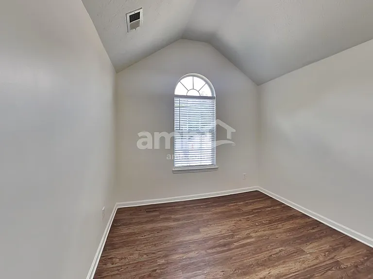 3421 Newgold Trce — Photo 11