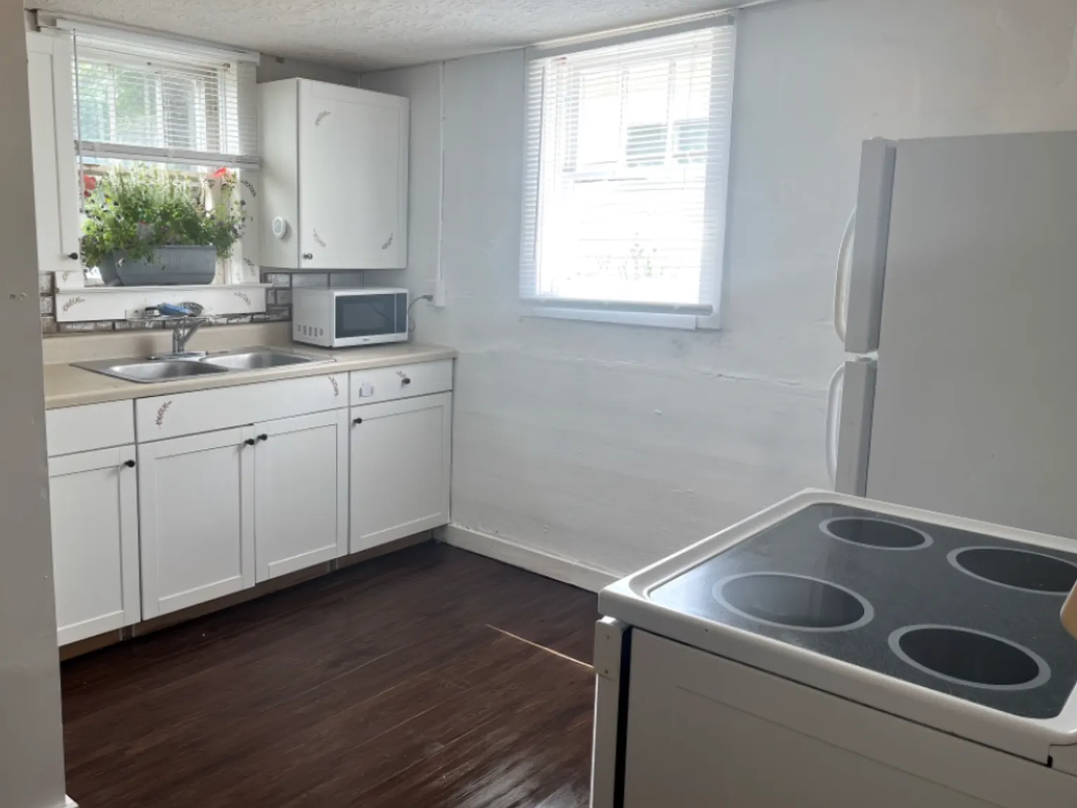 601 Westover Ave — Photo 3