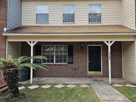 3rd image of 2388 Gregory Dr