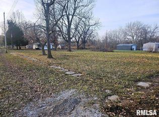 266 Downing St, Palmyra, IL 62674