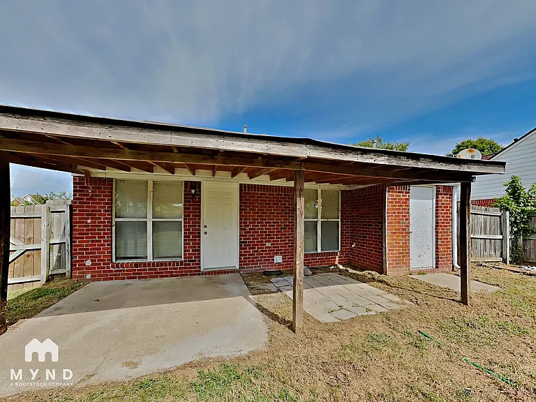 5624 Kaitlyn Dr W — Photo 19