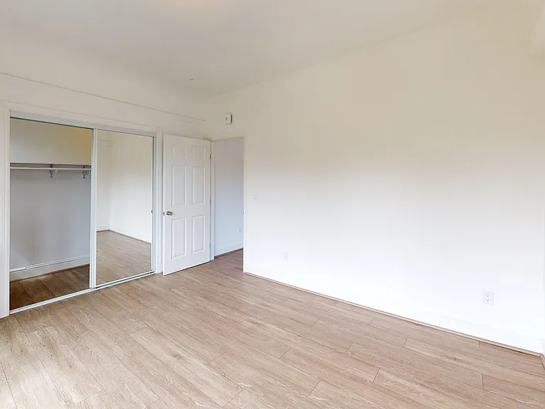 500 Stanyan Street — Photo 3