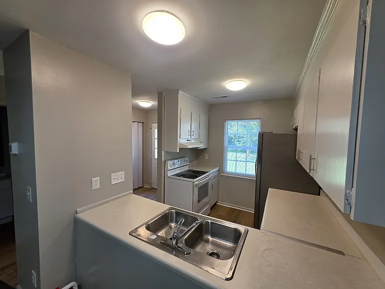 3965 Briarhill Dr — Photo 10
