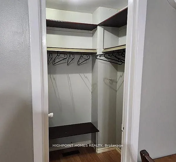 18 Valley Stream Dr — Photo 13