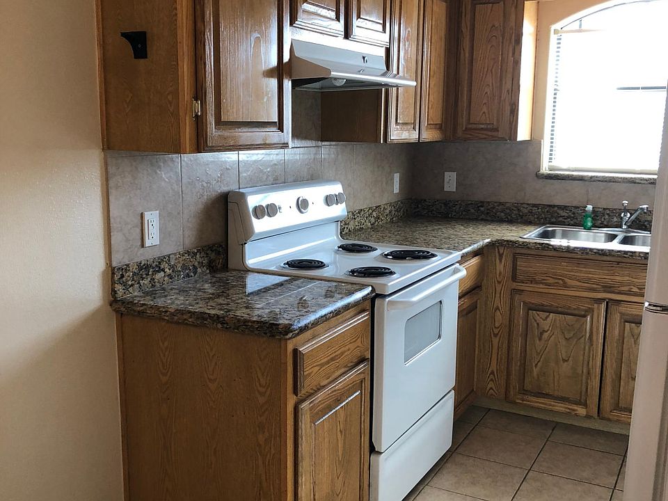 1st image of 2324 Peridot St #1