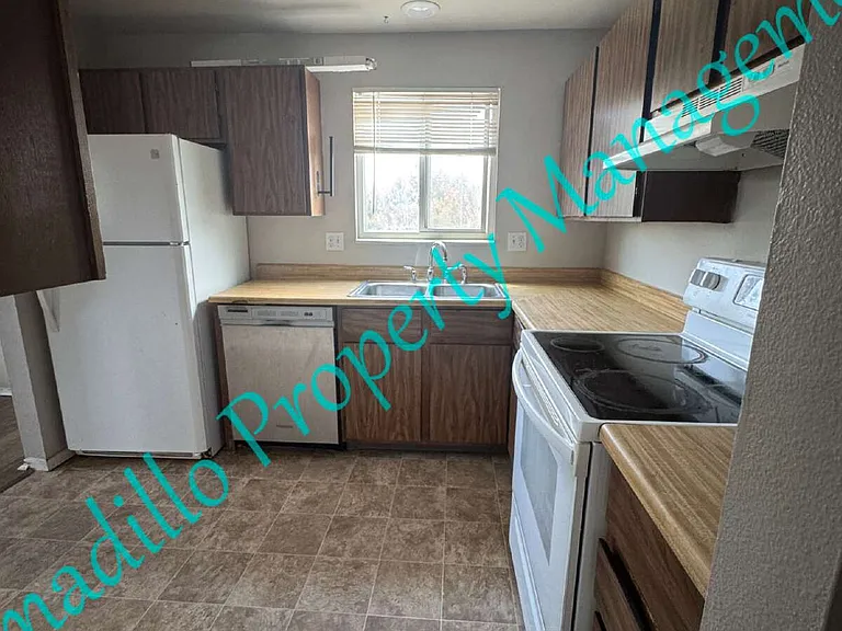1685 Riverside Ave #1 — Photo 15