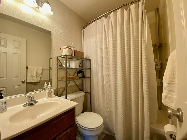 Willow Springs Apartments — Photo 7