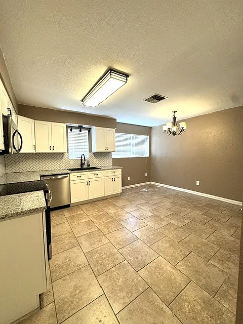 3 bed, 1269 sqft, $1,600 — Photo 3