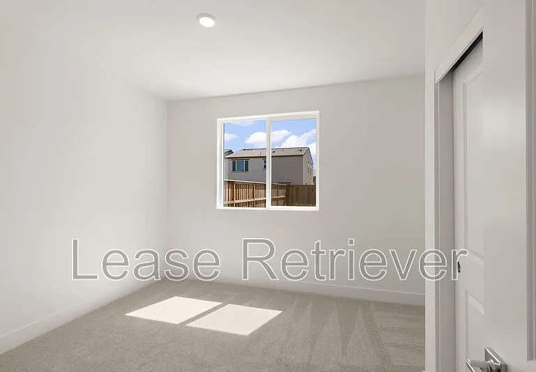 4748 Concordia Ave — Photo 18