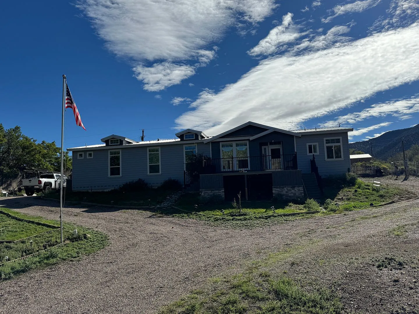 3 Bedroom, 2 Bathroom Home in Golden, NM — Photo 2