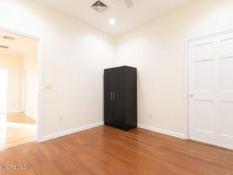 158 Terrace Ave #2 — Photo 11