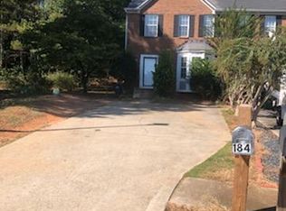 184 Willow Stream Ct, Roswell, GA 30076