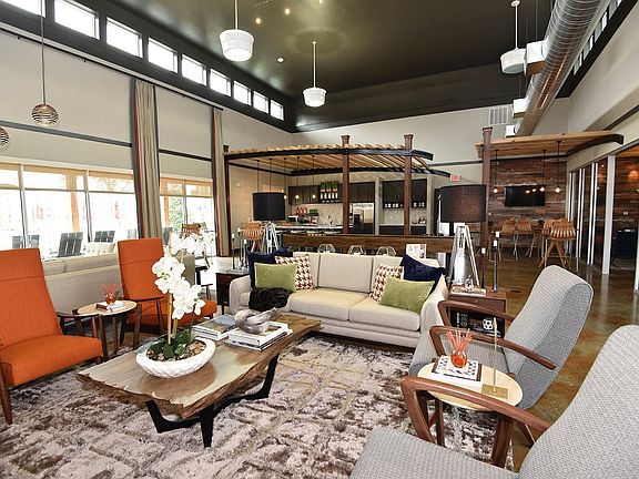Clubhouse 3