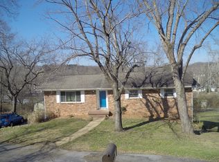 1423 Anna St, Hixson, TN 37343