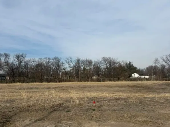 23762 Mary Jo Ln, Waterloo, NE 68069