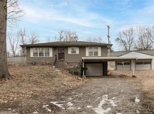 2621 S Santa Fe Rd, Independence, MO 64052
