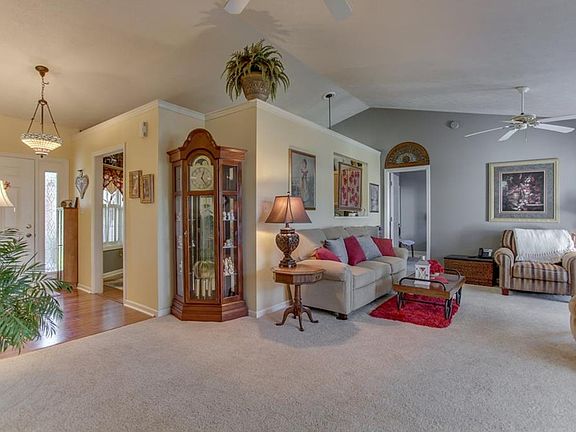 5th image of 6604 Sparrowood Blvd