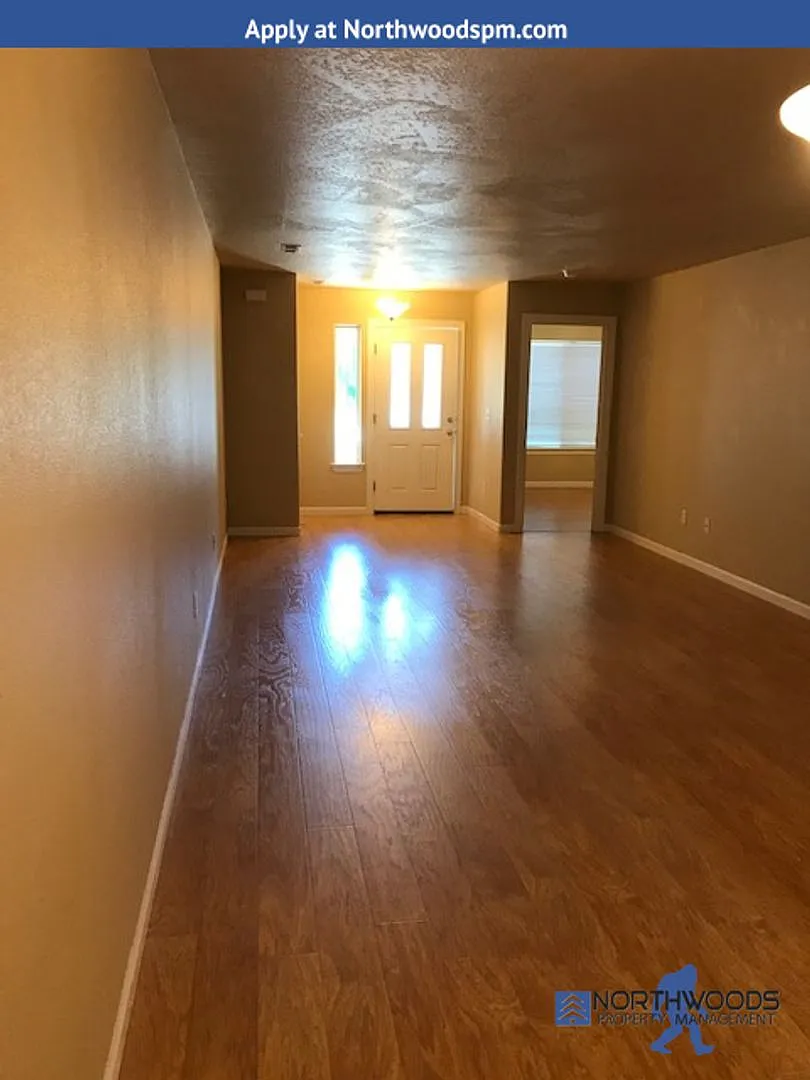 55+ Community 2 Bedrooms, 2 Bath Beautiful Condo Quiet Neighborhood — Photo 3