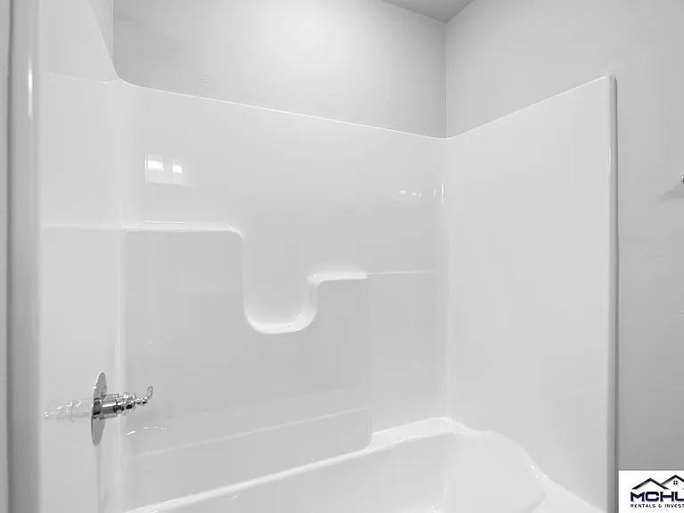 1739 Honor St — Photo 13