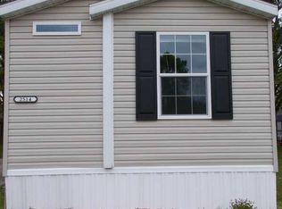 2514 Lawndale Rd, Grand Forks, ND 58201