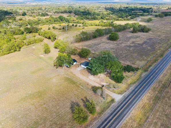 5844 Fm 949 Rd, Sealy, TX 77474
