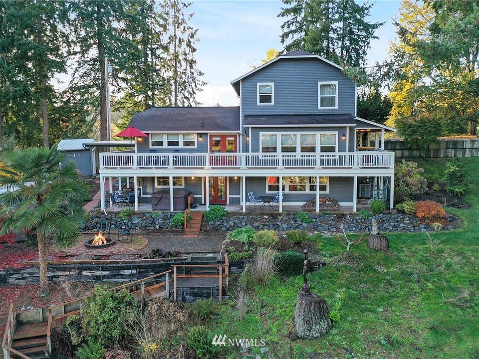 1st image of 5635 Peninsula Dr SE