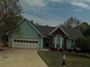 1634 Crestfield Ln, Lawrenceville, GA 30043