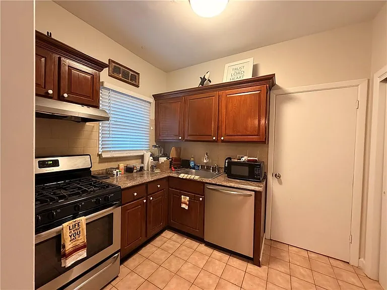 412 Bellevue Ave #9 — Photo 11