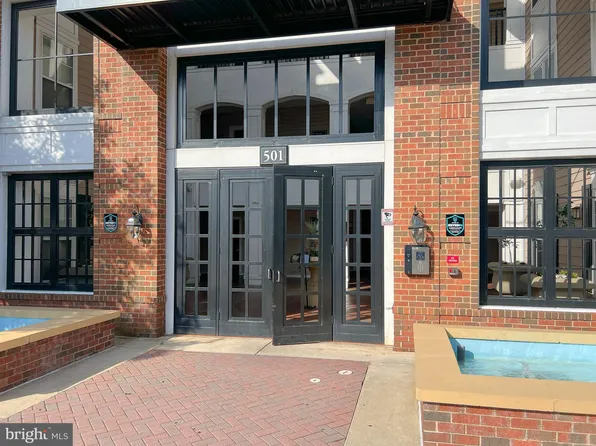 501 Hungerford Dr APT 119, Rockville, MD 20850