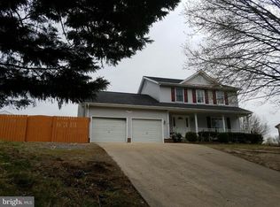 11711 Gordon Rd, Fredericksburg, VA 22407