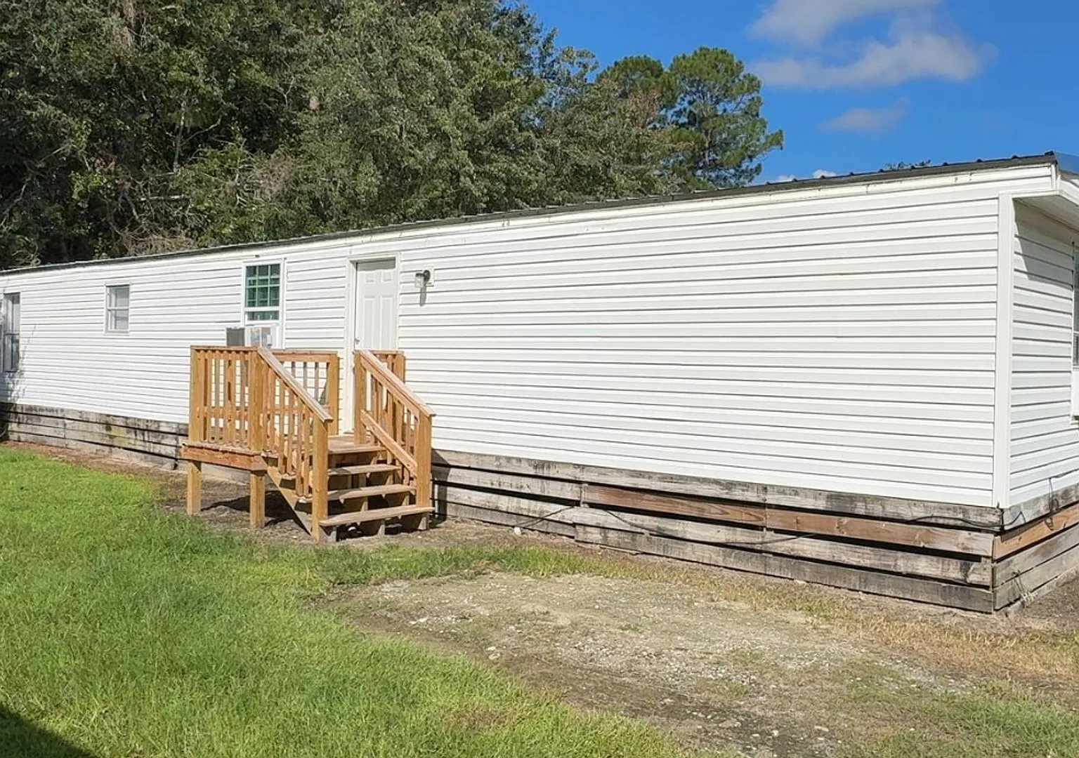 141 Benton Bay Rd SE — Photo 1