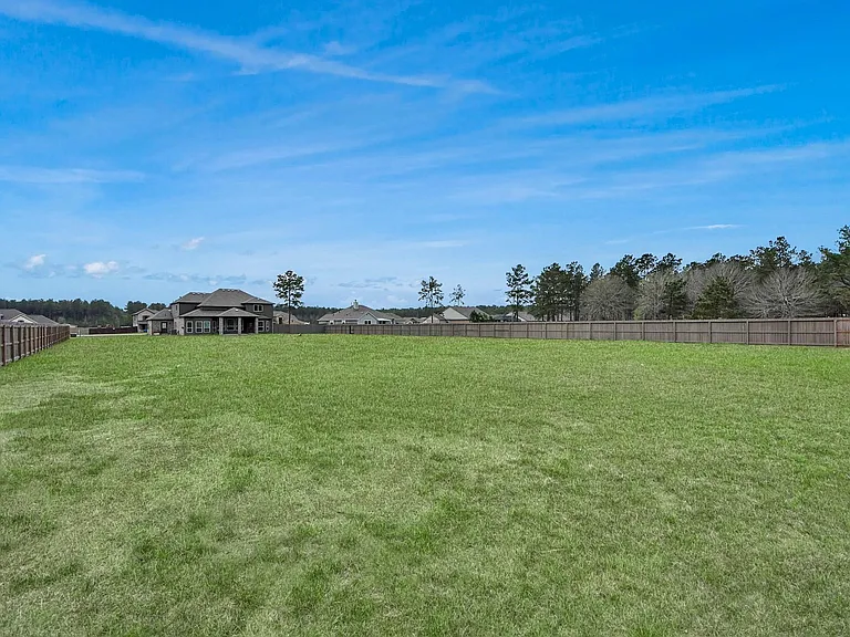 16735 Rockwall St — Photo 32