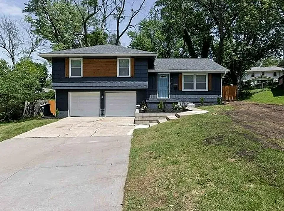 11207 Monroe Ct