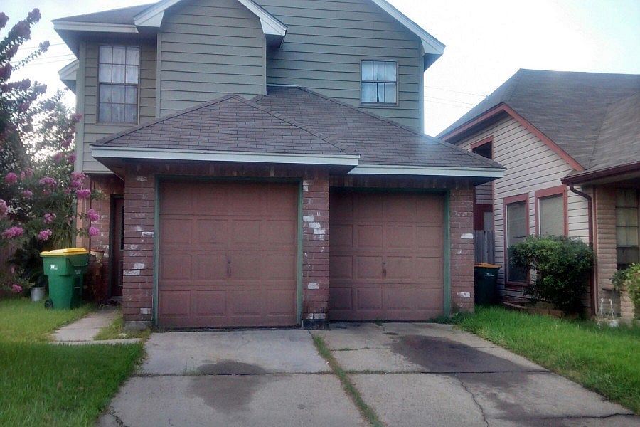 1st image of 4739 Woodford St